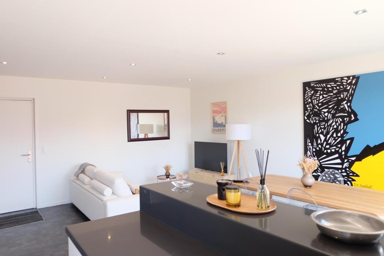 Magnifique Appartement, En Hyper Centre, Avec Terrasse Et Place De Parking Biarritz Exterior foto